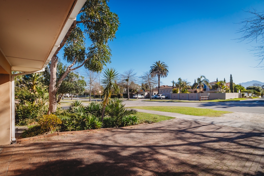 5 Bedroom Property for Sale in Bodorp Western Cape